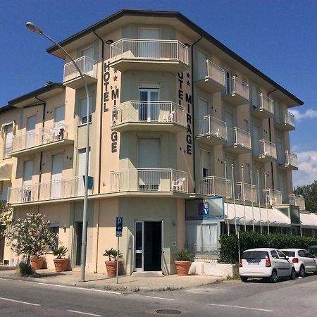 מרינה די פיאטרסנטה Hotel Mirage מראה חיצוני תמונה
