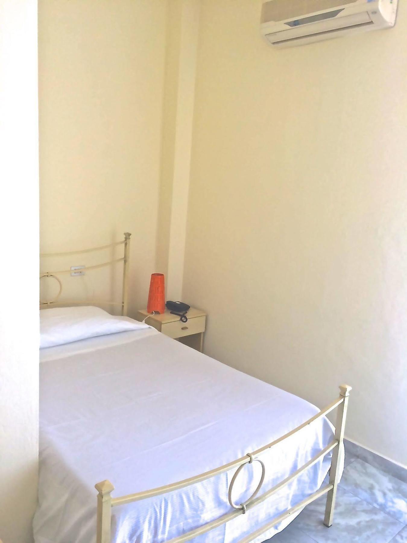 מרינה די פיאטרסנטה Hotel Mirage מראה חיצוני תמונה