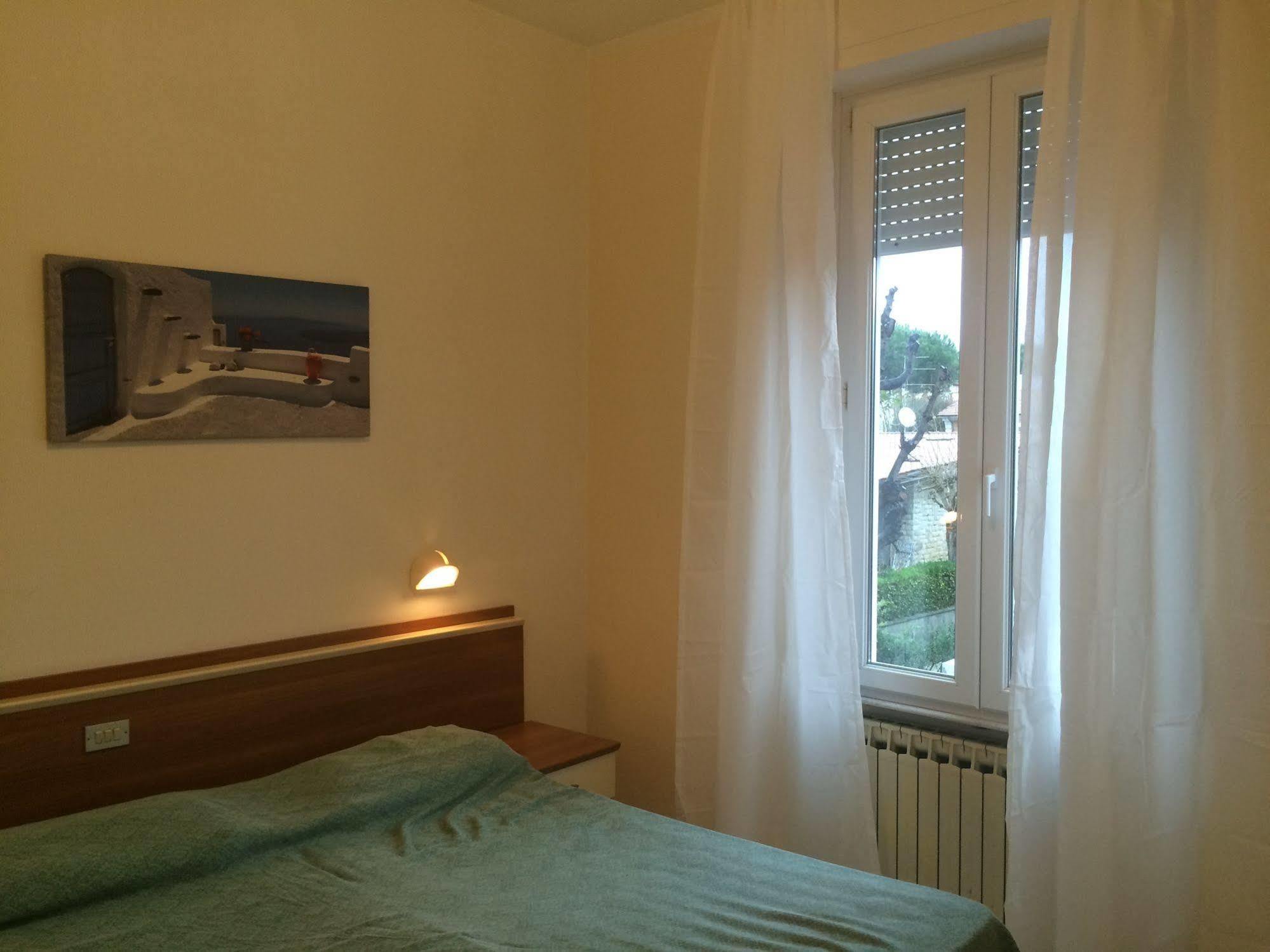 מרינה די פיאטרסנטה Hotel Mirage מראה חיצוני תמונה